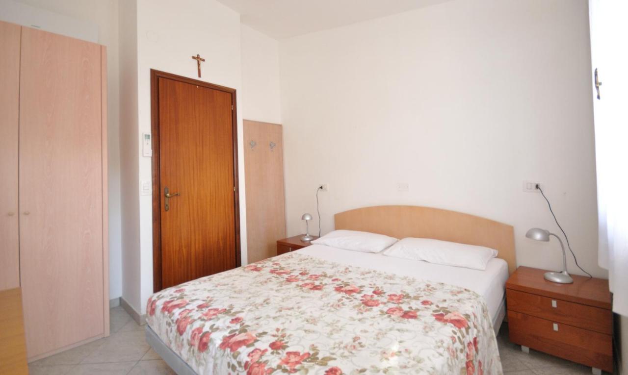 Villaggio Delfino Бибионе Екстериор снимка
