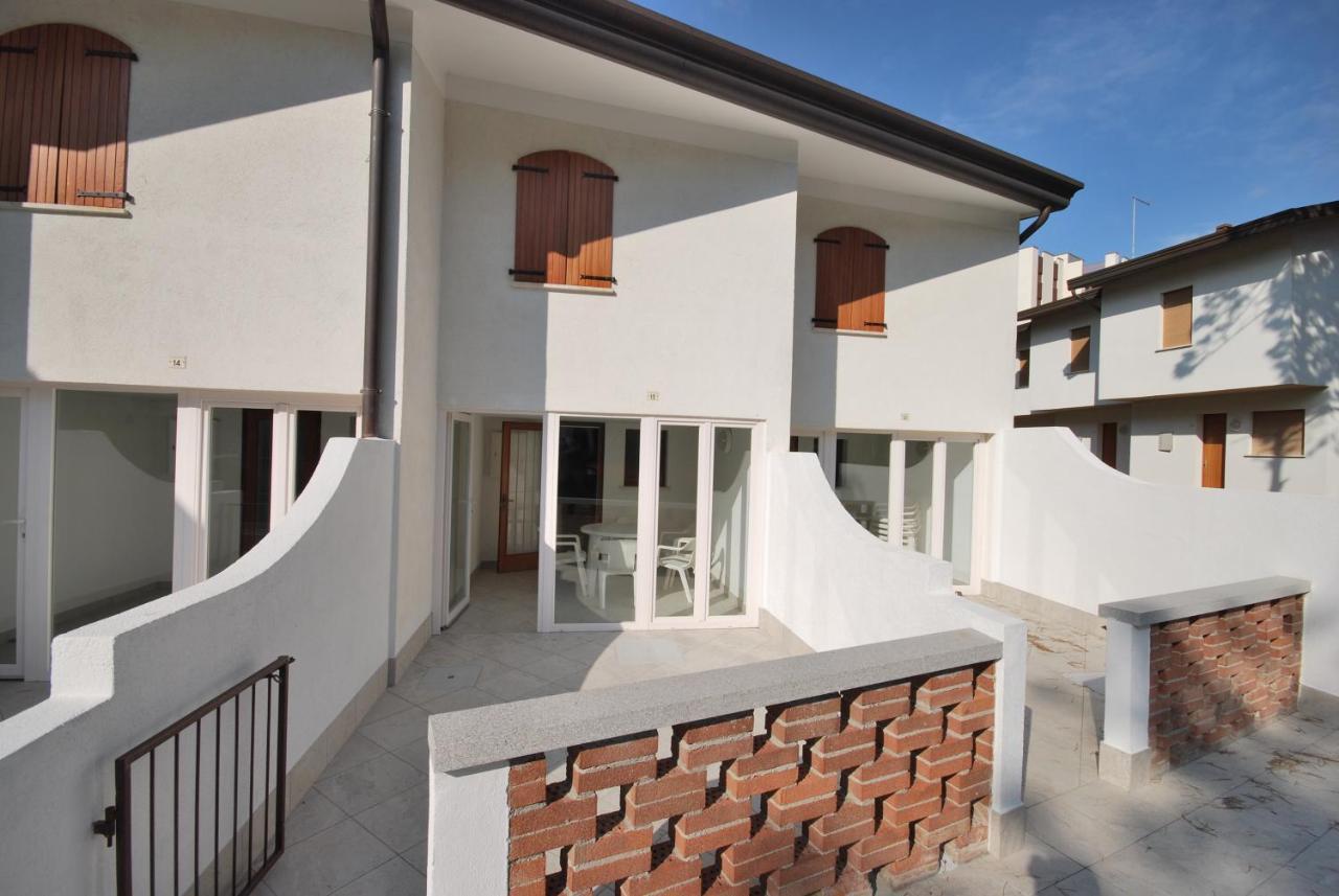 Villaggio Delfino Бибионе Екстериор снимка