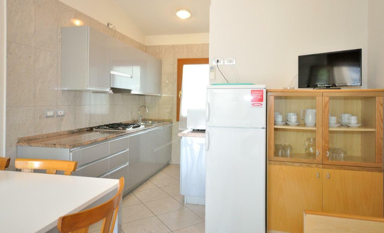 Villaggio Delfino Бибионе Екстериор снимка