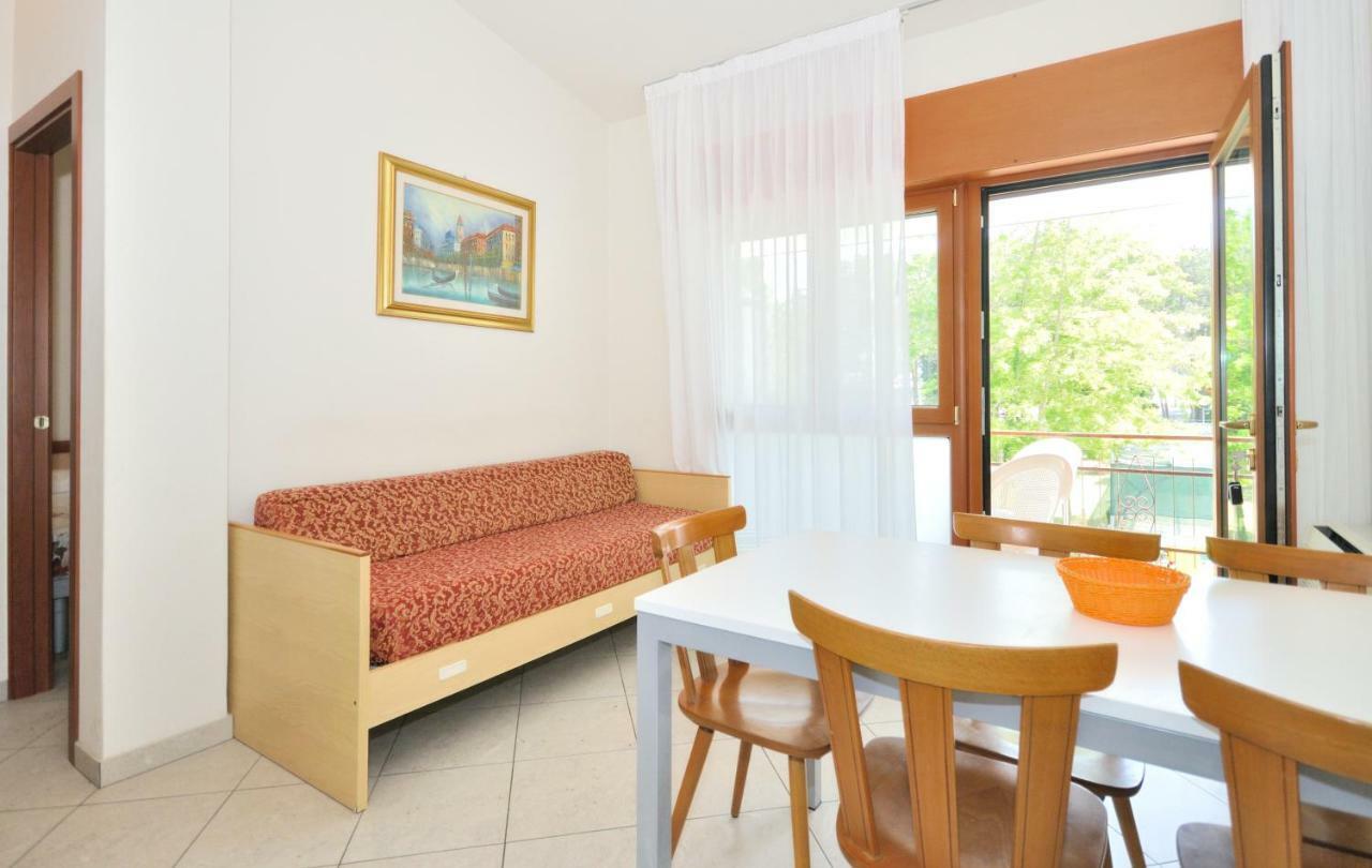 Villaggio Delfino Бибионе Екстериор снимка